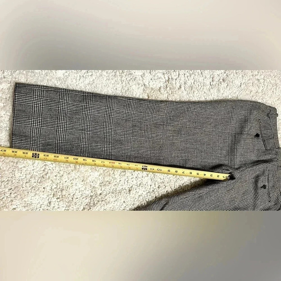 Never Worn J. Crew Maddie Glen Plaid Gray Wool Trousers, Size 6 - Picture 4 of 6